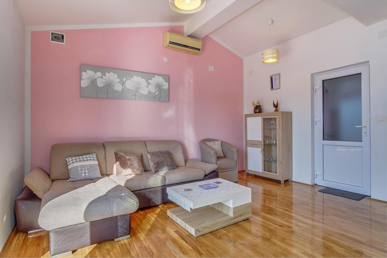 Apartments Zerjav Mali Lošinj Eksteriør bilde